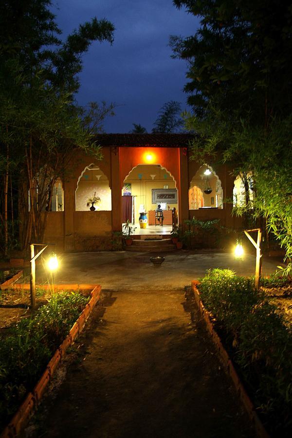 Pugmark Resort Kanha Exterior photo